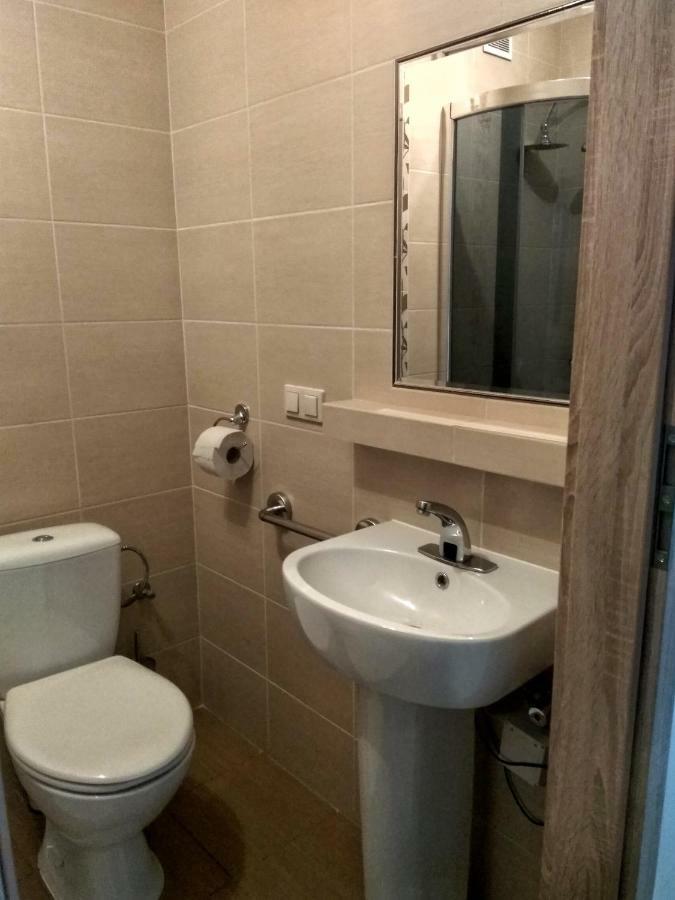 Pokoje Na Wiejskiej Naleczow Bagian luar foto