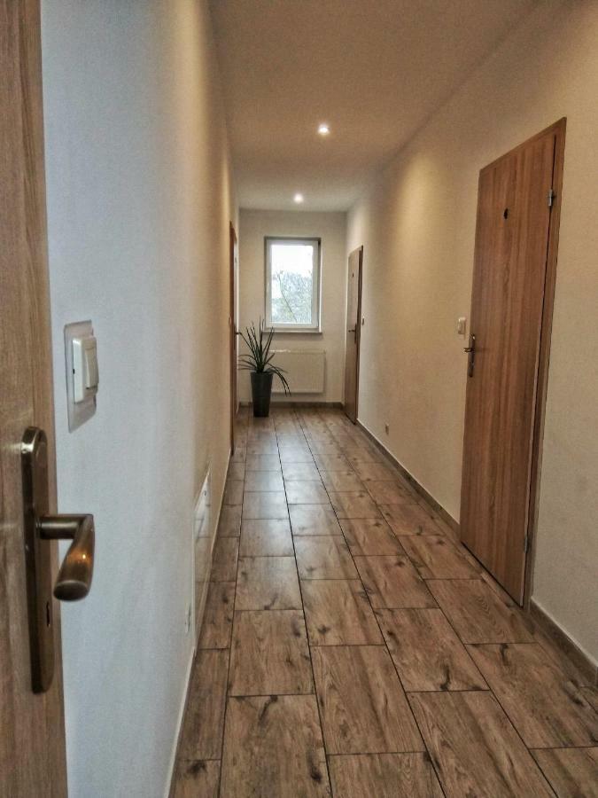Pokoje Na Wiejskiej Naleczow Bagian luar foto